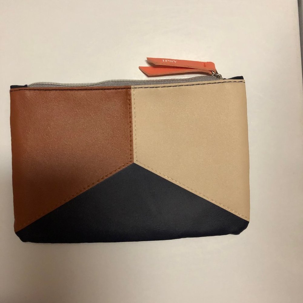 ISPY makeup bag